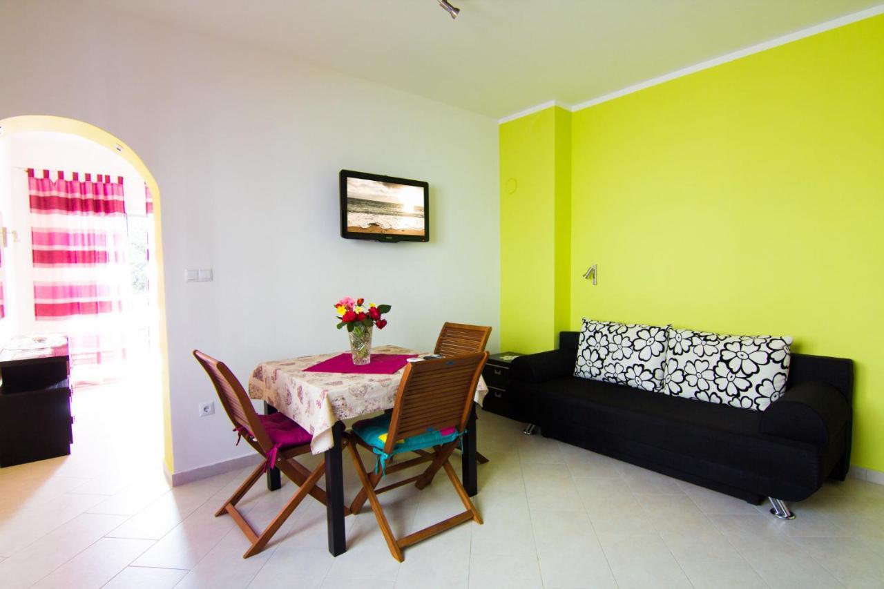 Apartment Kirby Krk Town Luaran gambar