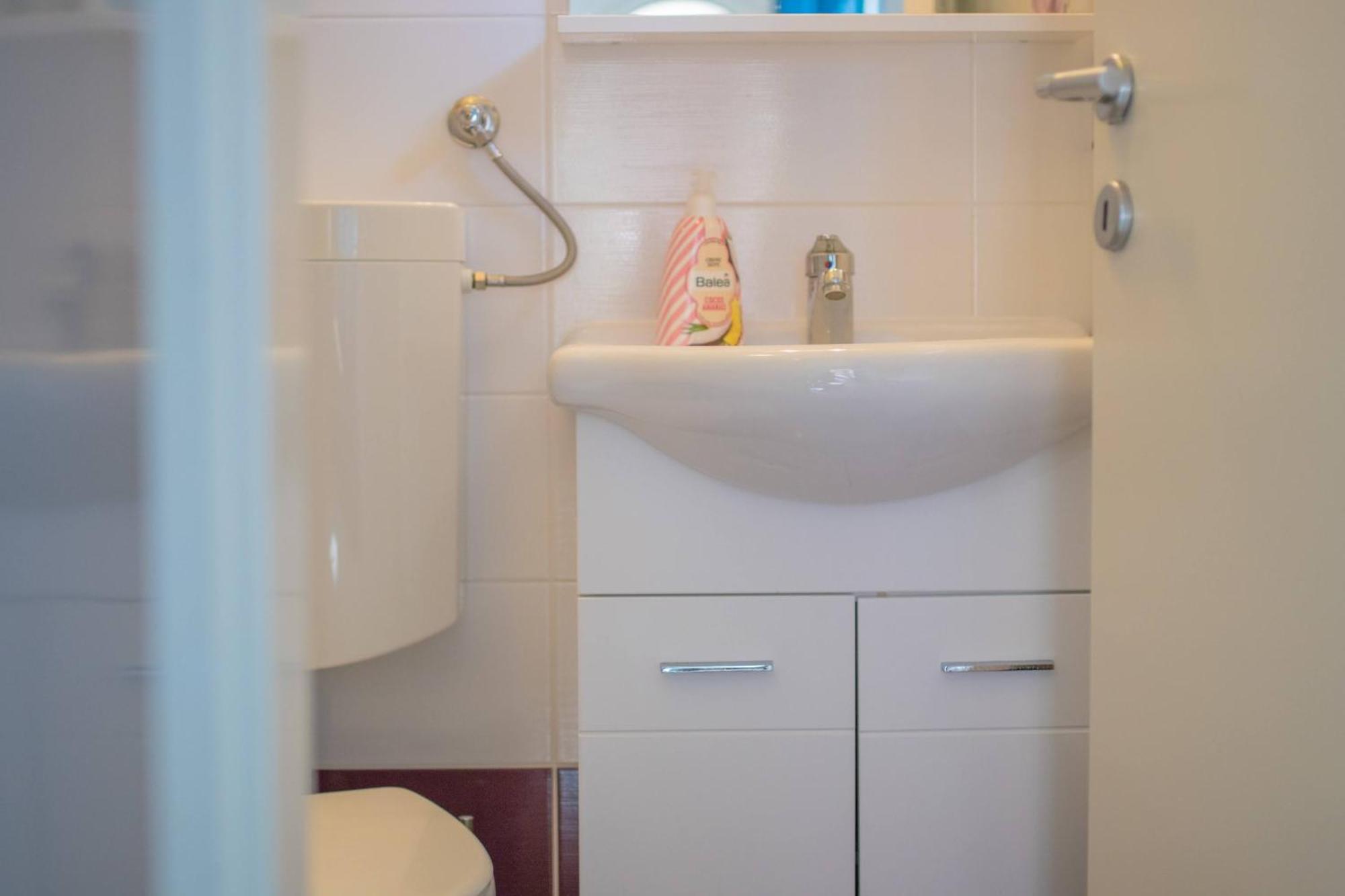 Apartment Kirby Krk Town Luaran gambar